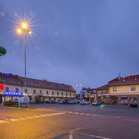 Hotel Bastion Костжин над Одрон Екстериор снимка