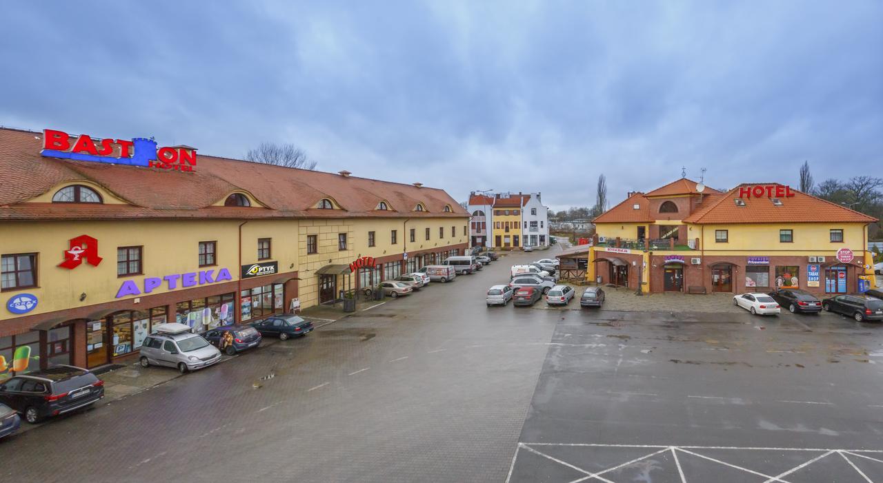 Hotel Bastion Костжин над Одрон Екстериор снимка